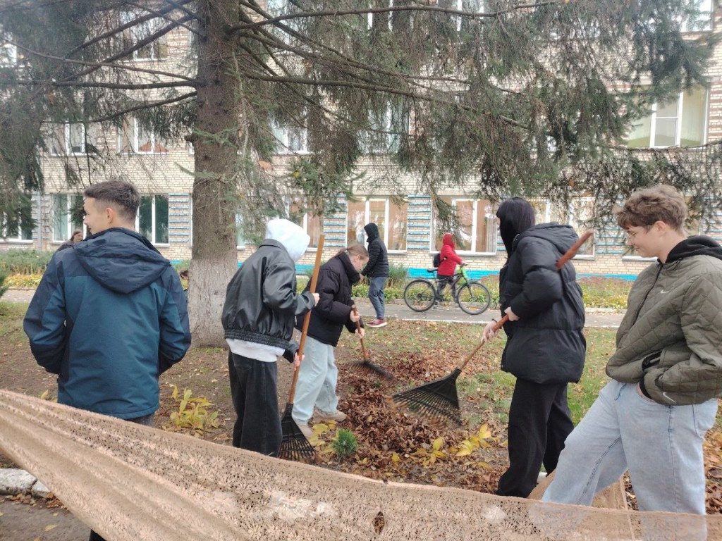 photo_5469644429620018523_y